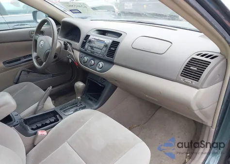 2006 Toyota Camry Le/Xle/Se z USA, uszkodzony, nr VIN 4T1BE30K36U124256